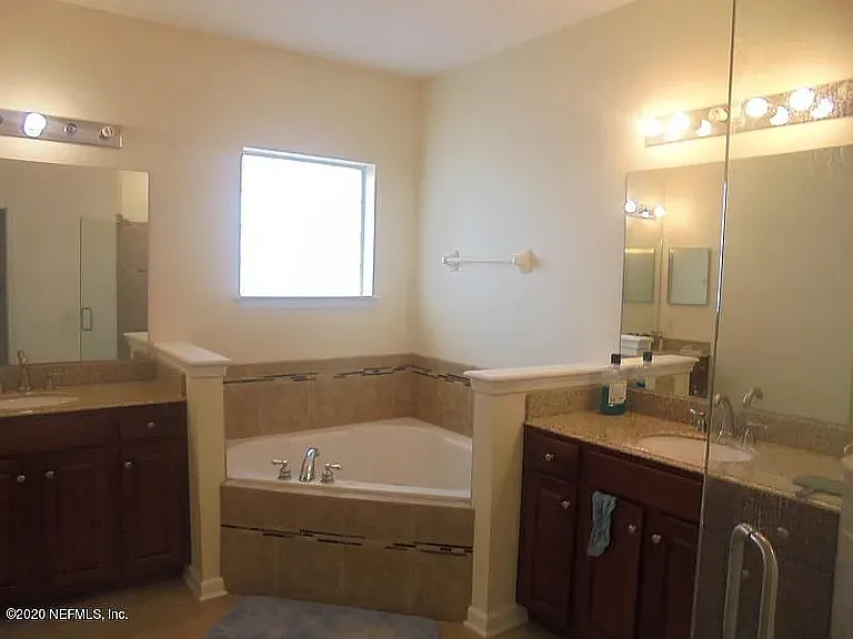 3120 Double Oaks Dr — Photo 17