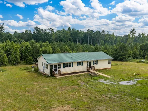 3757 Springfield Rd, Meherrin, VA 23954