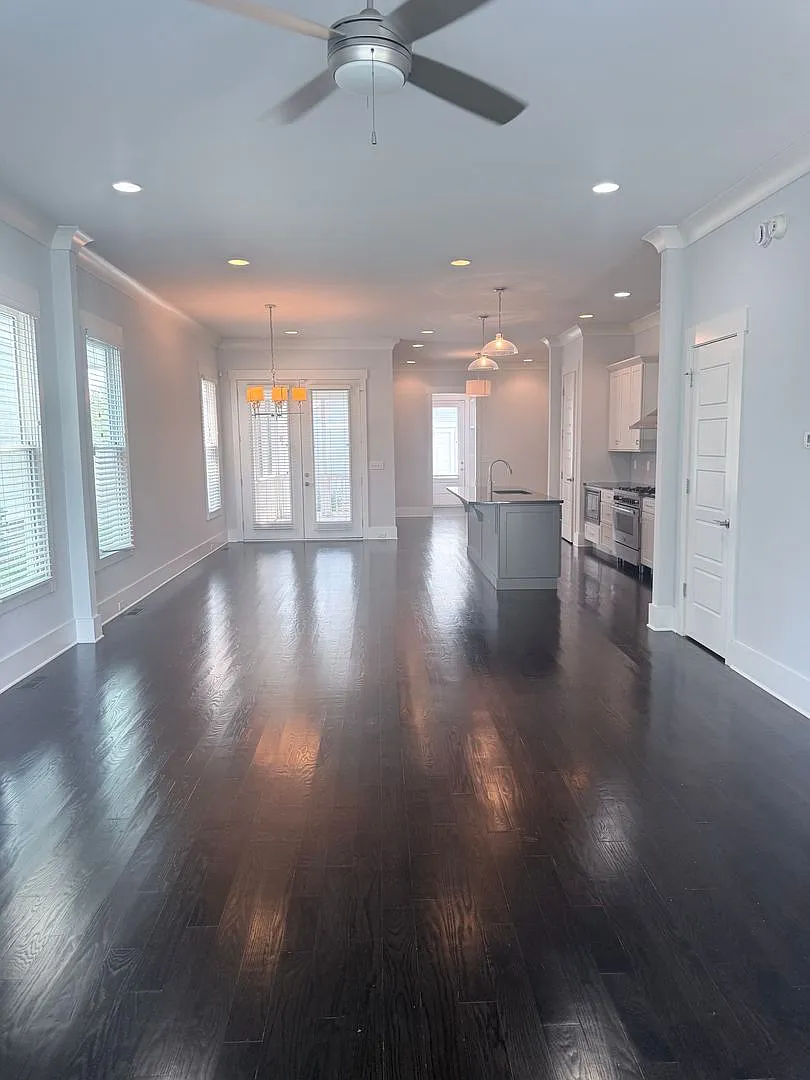 3 bedroom/2.5 baths — Photo 3