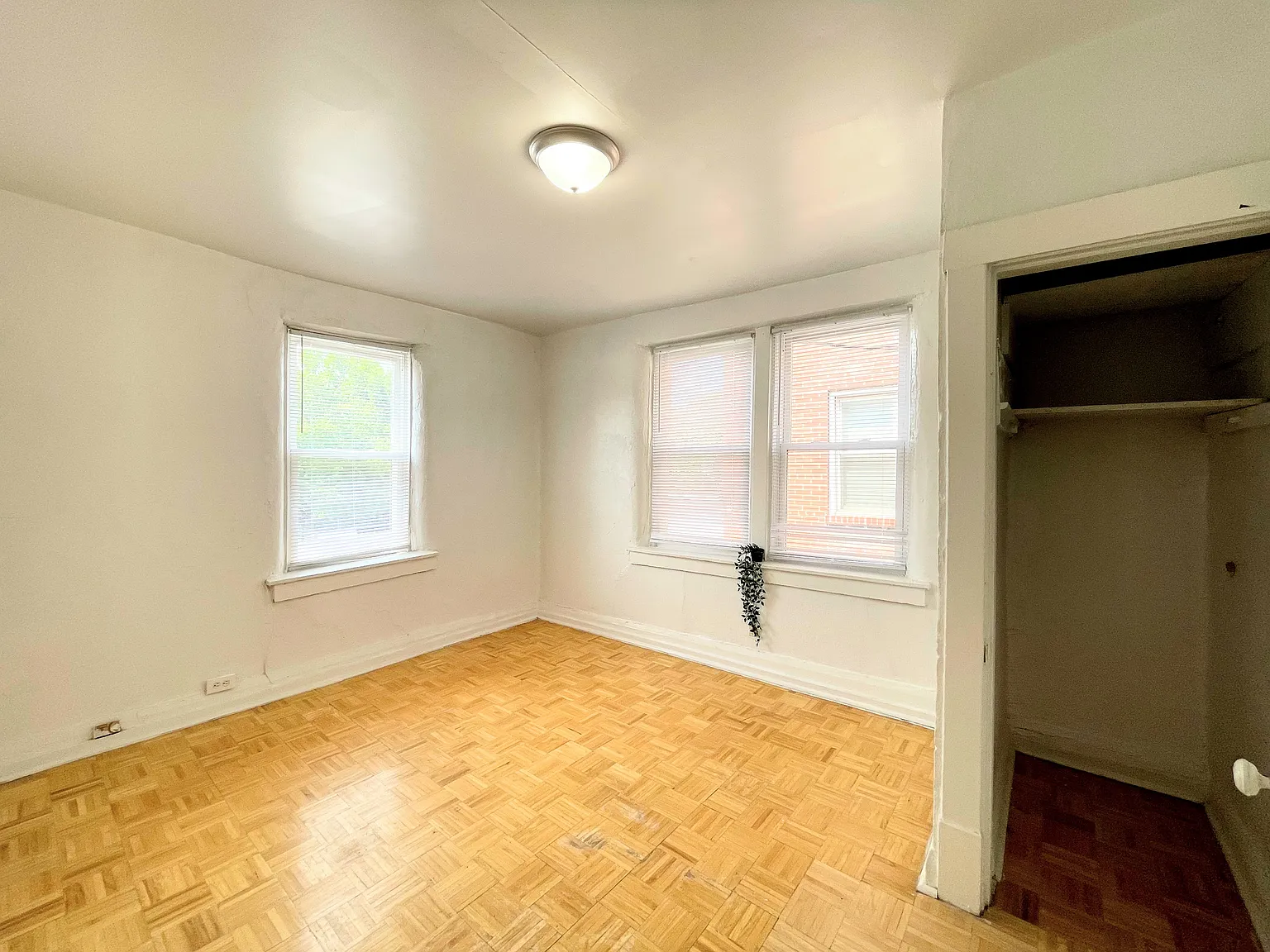 7202 Lyndover Pl — Photo 4