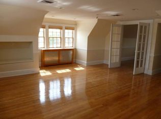 8 Bond St STE 402, Great Neck, NY 11021