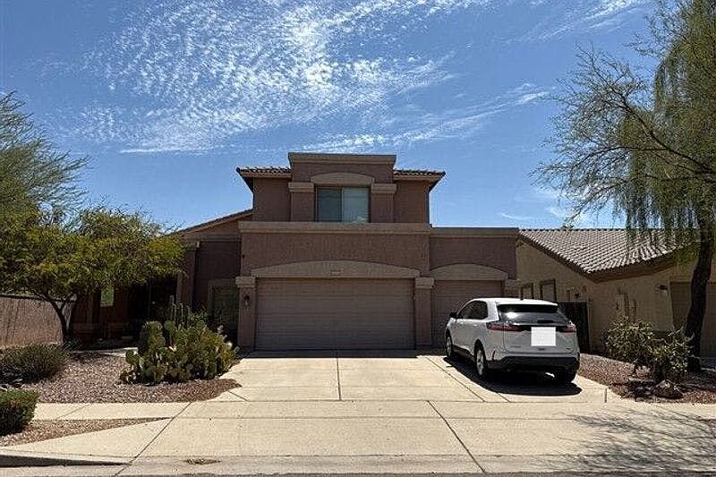 1st image of 36009 N 33rd Ln