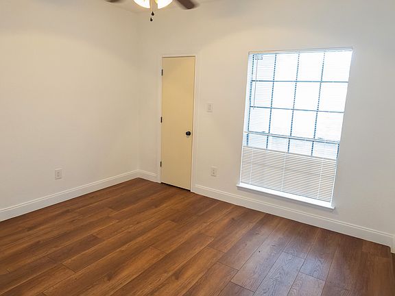 3rd image of 11609 April Dr APT A