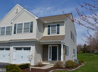 56 Bradford Dr, Leola, PA 17540