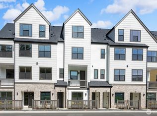 762 NW Holly Street, Issaquah, WA