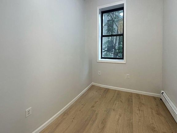 4th image of 925 Marcy Ave #Afive