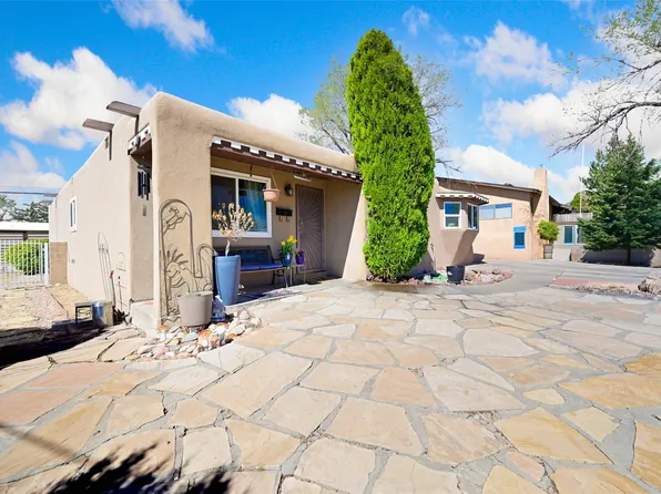 988 Avenida De Las Campanas, Santa Fe, NM 87507