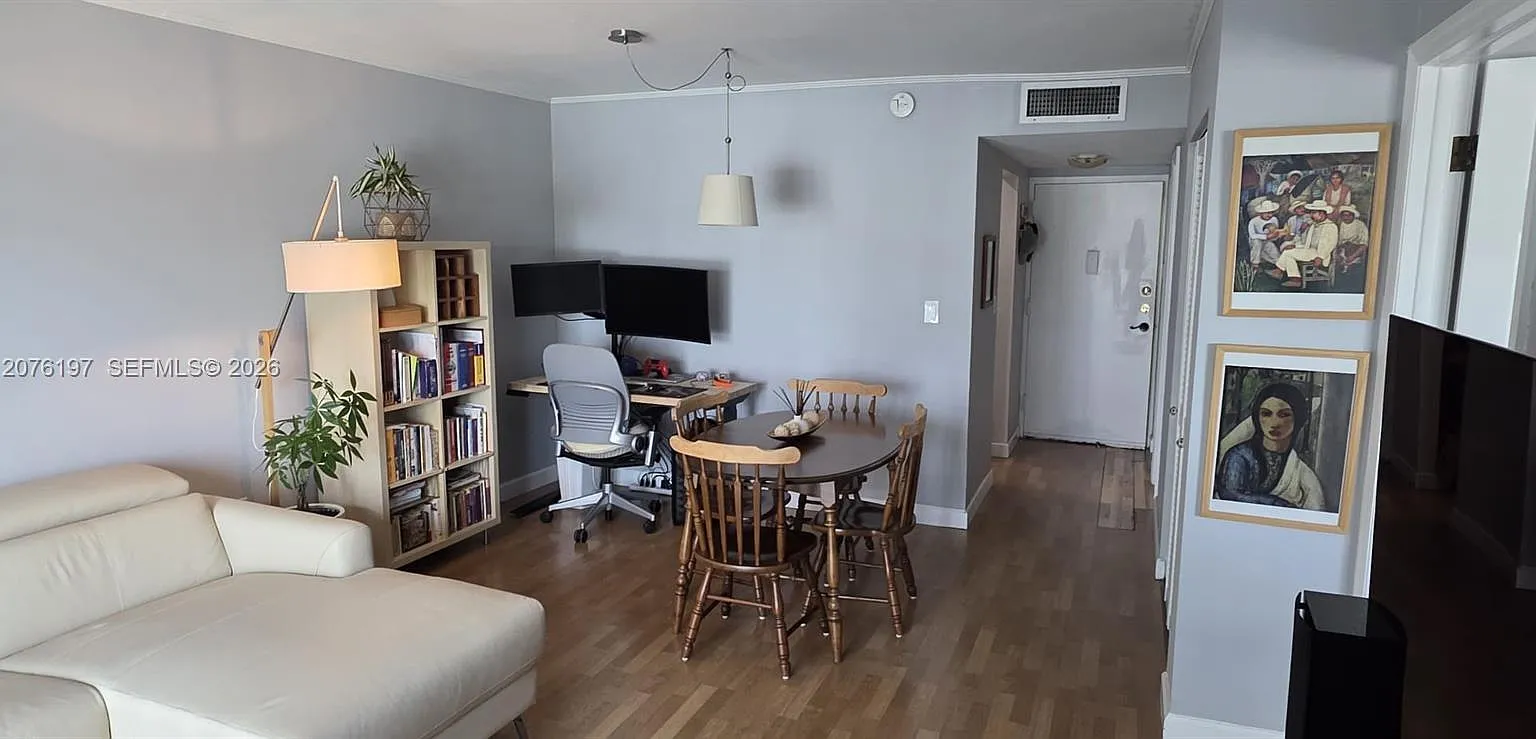 Boni-Vista Condo — Photo 4