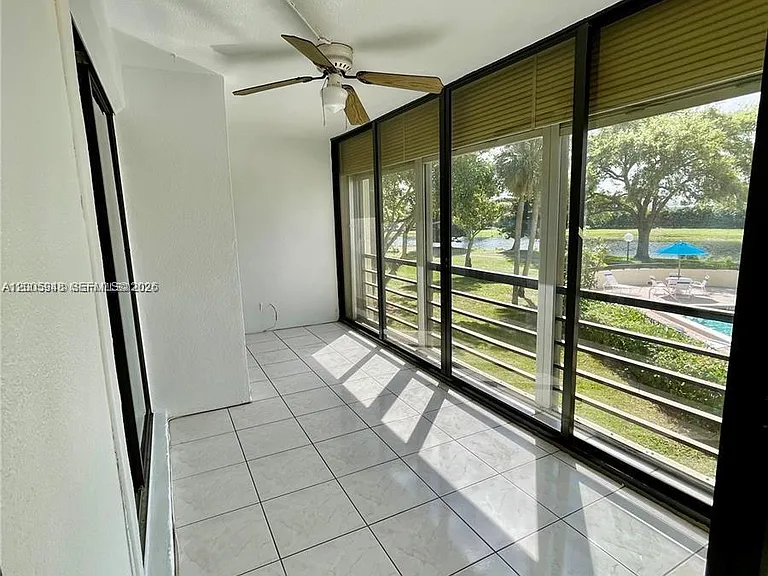 2320 S Cypress Bend Dr #204 — Photo 20