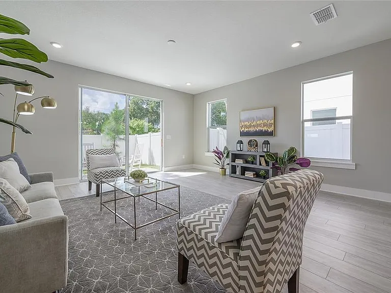 4402 W Gray St #1 — Photo 22
