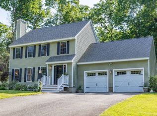 27 Haymeadow Ln, Ayer, MA 01432