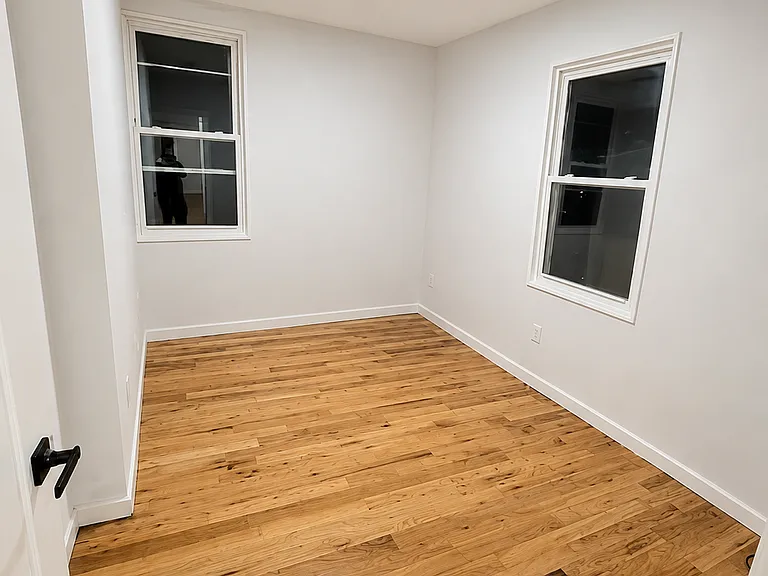 378-379 S 20th St #2R — Photo 5