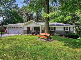 786 Summit Dr, Dallastown, PA 17313