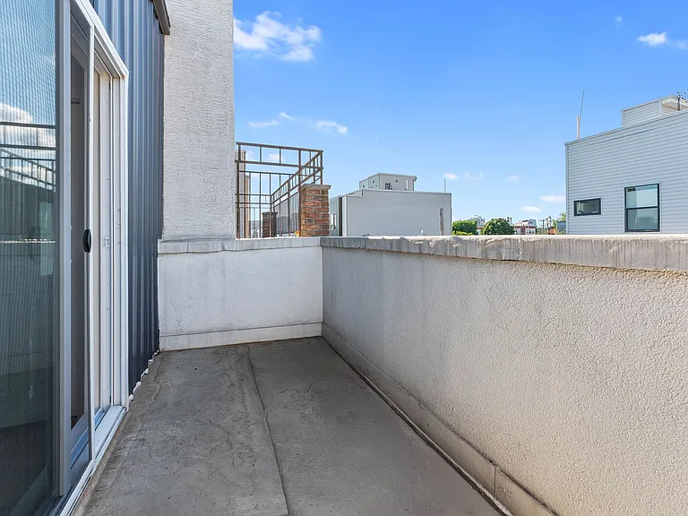 2100 Cross St — Photo 13