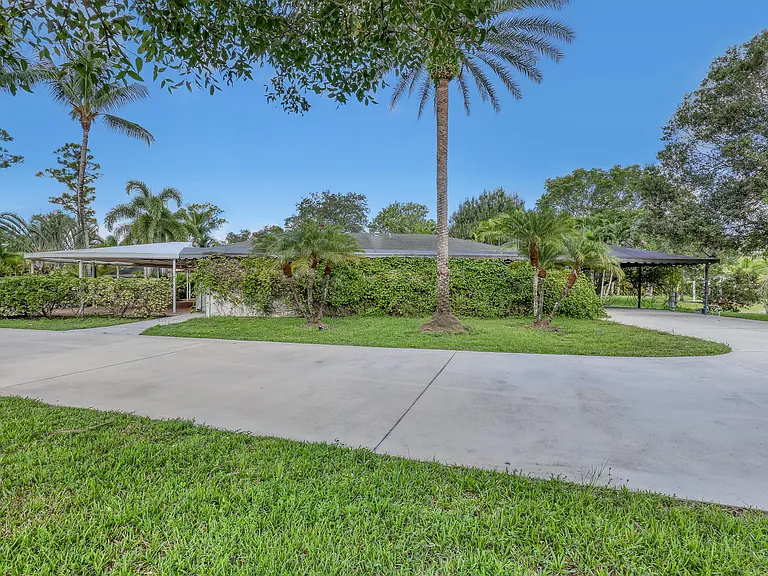 10780 Anderson Ln — Photo 9