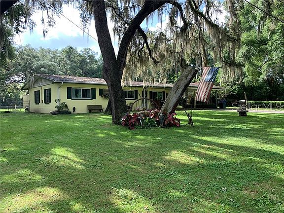 2nd image of 4840 Mockingbird Dr