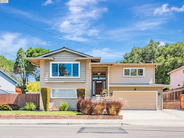 32072 Chicoine Ave, Hayward, CA 94544