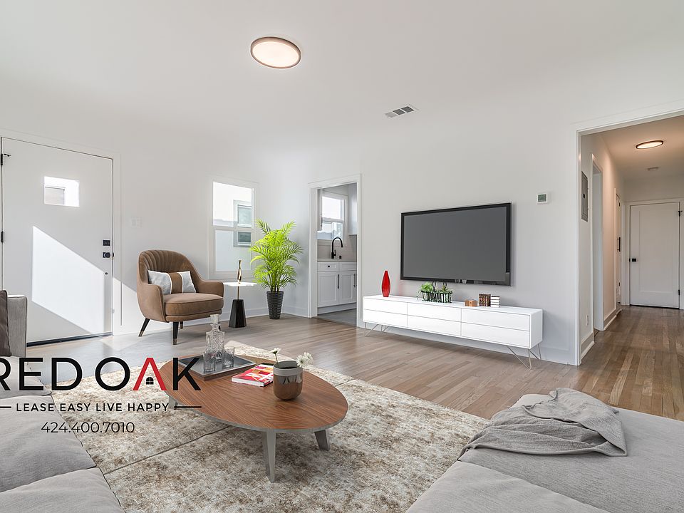 1st image of 334 N Kingsley Dr #1/4