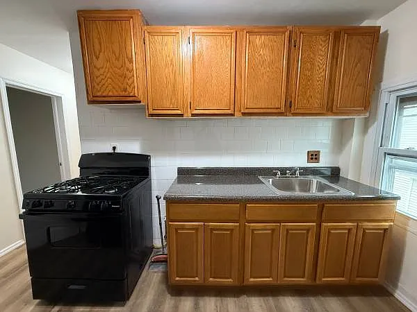 13 Dudley Pl #3 — Photo 8