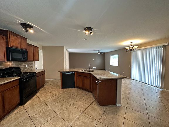 3rd image of 9085 Mackanos Ave