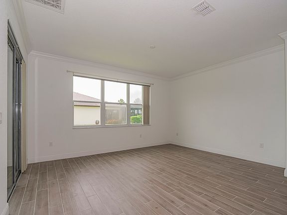 4th image of 6220 Arcadia Sq