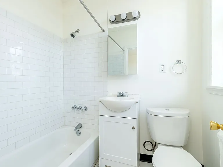 Belmont Place — Photo 37