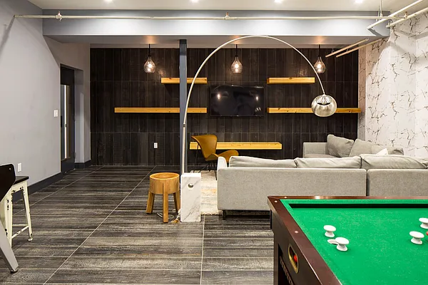 Rented by Nooklyn NYC LLC | media 130