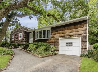 17 Catalpa Dr, East Northport, NY 11731