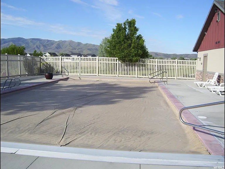 1252 N Willowbrook Ln — Photo 31