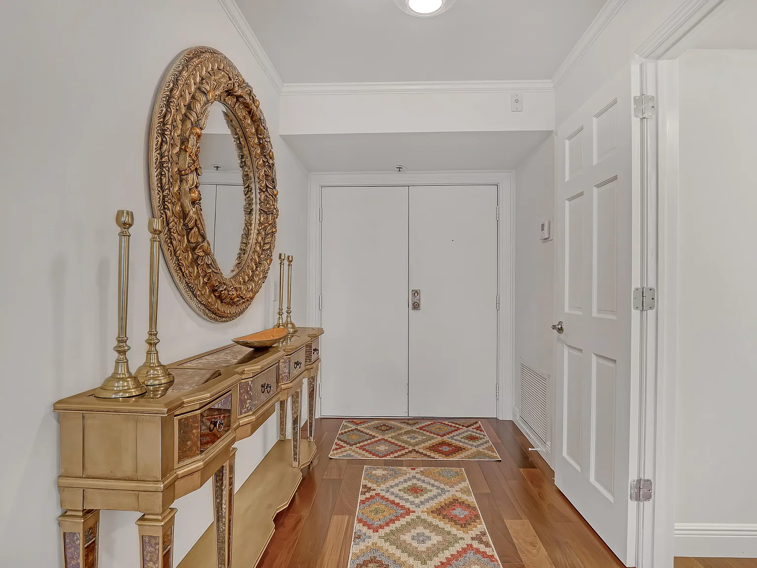 2 bed, 2.5 bath, 1617 sqft, $5,500 — Photo 3