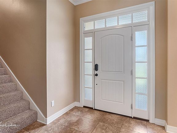 3rd image of 274 Avondale Ln