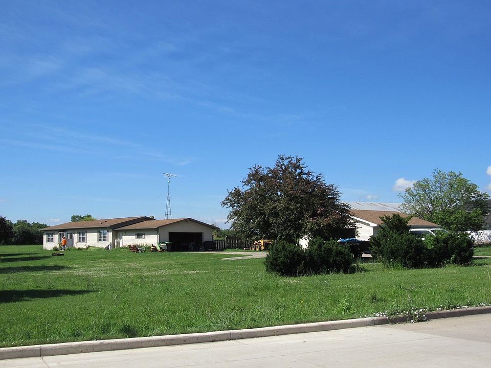 2nd image of 251 W Ripple Ave