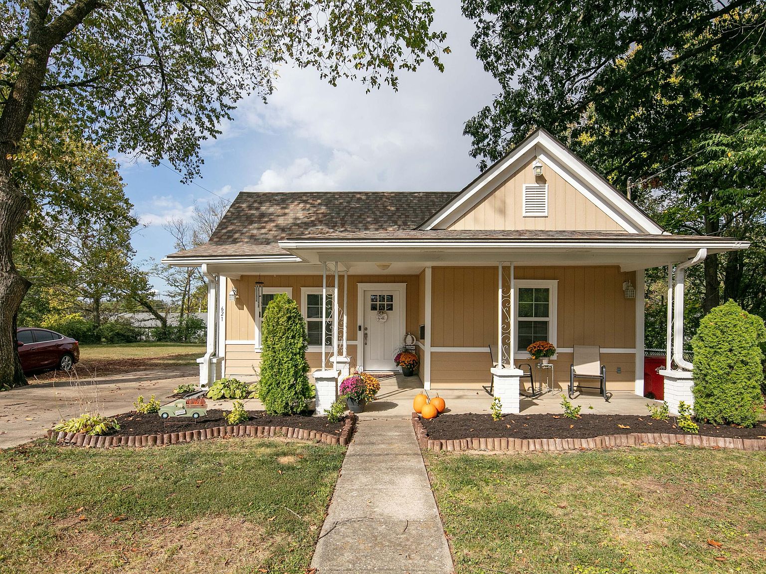 621 N Main St, Nicholasville, KY 40356 | Zillow