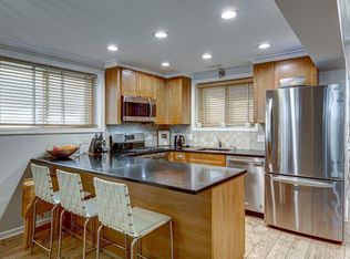 2451 N Greenview Ave, Chicago, IL 60614