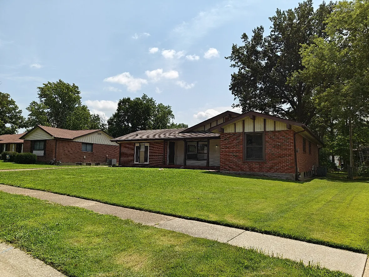 4 bed, 1557 sqft, $2,150 — Photo 1