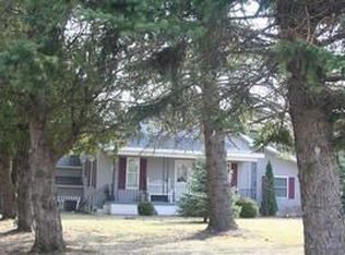 1590 N Graf Rd, Caro, MI 48723