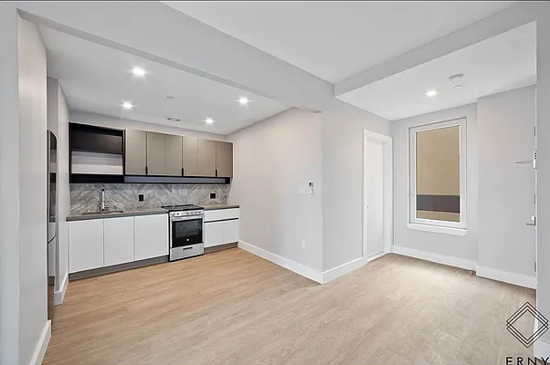 Rented by ERNY LLC | media 2