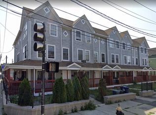 2-8A Warner St, Dorchester Center, MA 02124