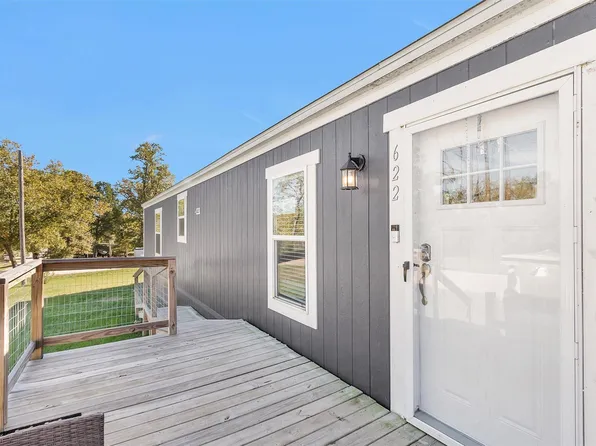 622 Lakeshore Dr, Trinity, TX 75862