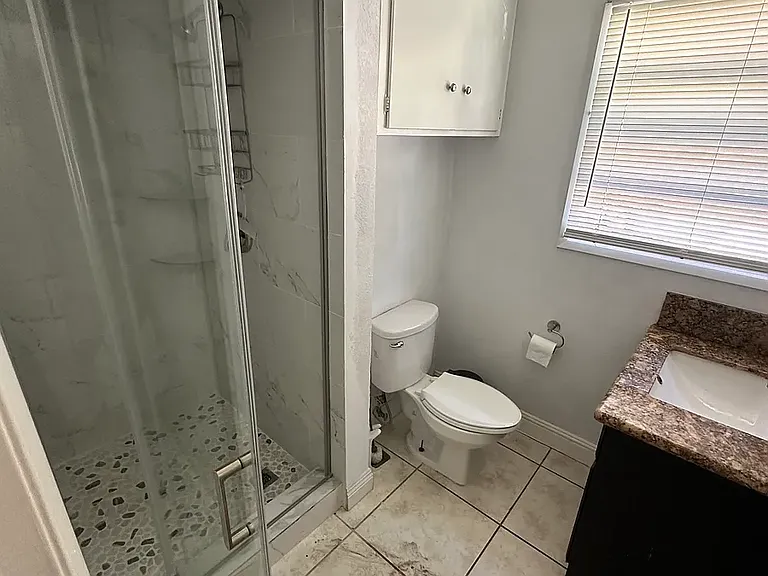 3598 Mount Vernon Ave — Photo 13