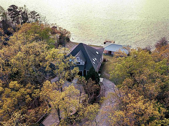 4th image of 553 Jacobs Mill Pond Rd