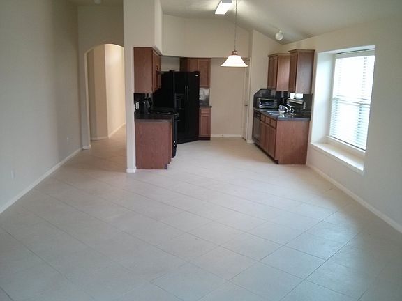 4th image of 21718 Falcongate Ct