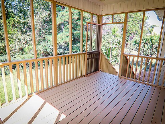 5th image of 111 Cypress Point Dr
