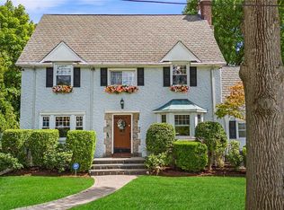 108 Mohawk Rd, Yonkers, NY 10710