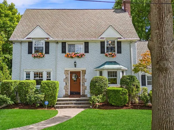 108 Mohawk aka 100 Mohawk Road, Yonkers, NY 10710