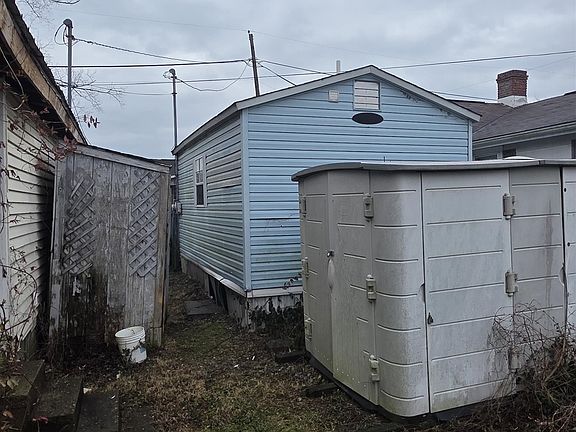 5th image of 121 & 123 4th Ave