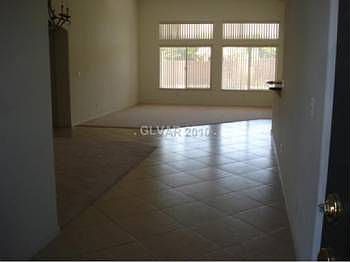 4th image of 6021 Rolling Meadow St