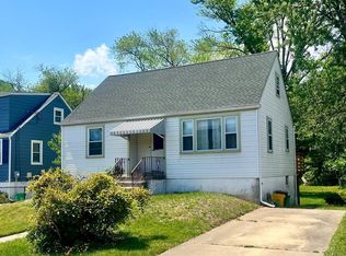 905 Lenton Ave, Barrington, NJ 08007