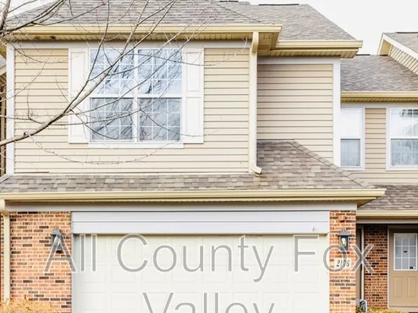 2176 Yale Cir, Hoffman Estates, IL 60192