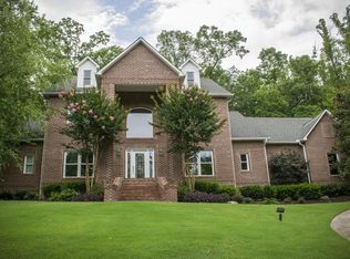 82 Hickory Trl, Norris, TN 37828